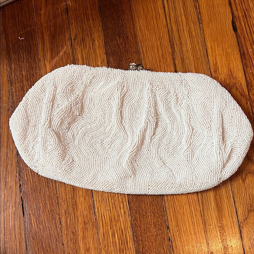 Elegant Cream Beaded Clutch